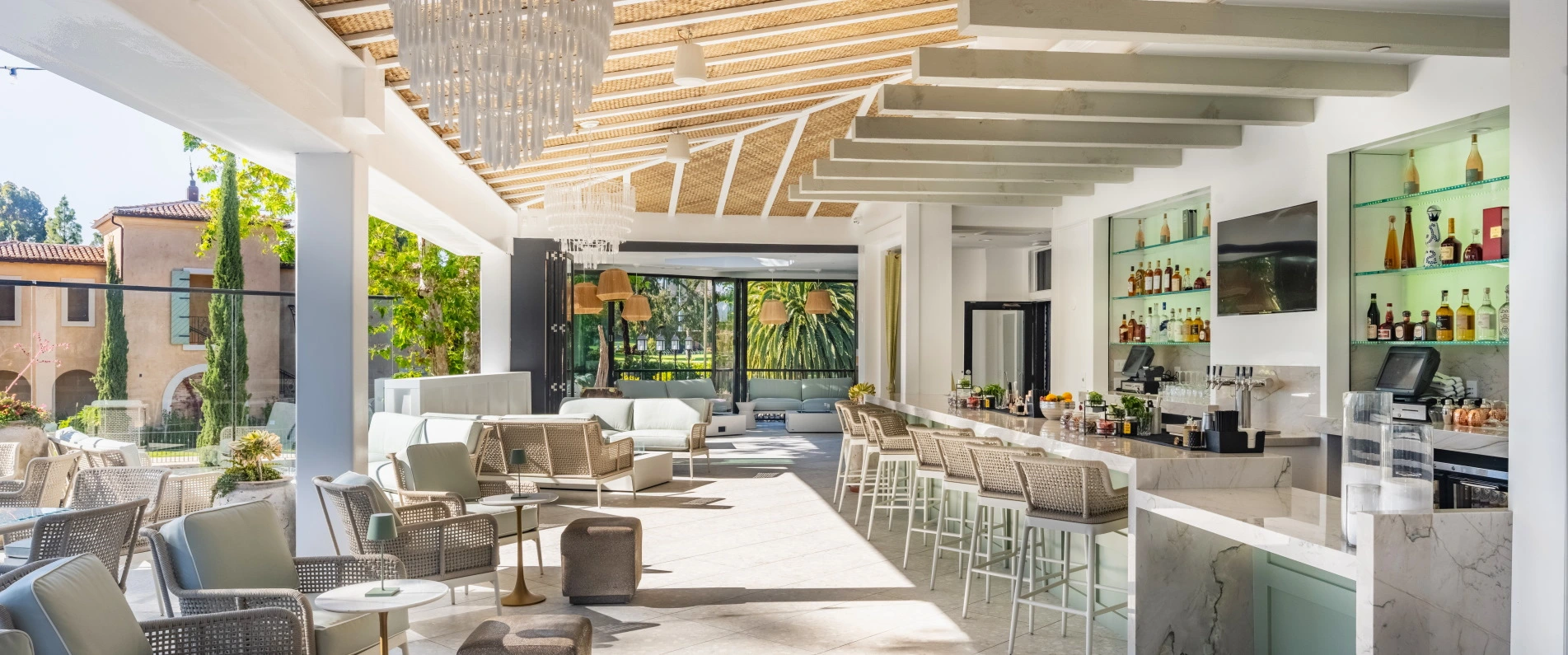 Club Louie's open-air lounge and marble bar at Westlake Village Inn